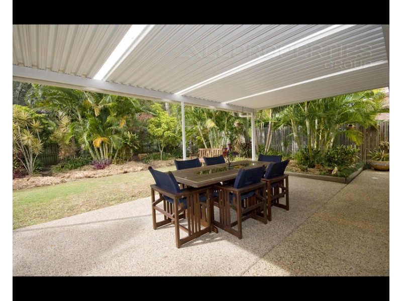 15 Statesman Cres, Sunnybank Hills QLD 4109