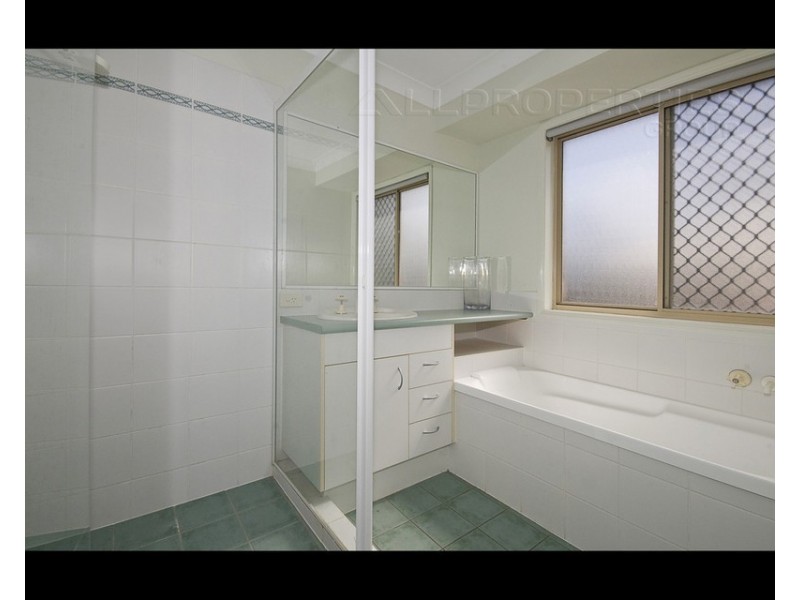 21 Belmore Crescent, Forest Lake QLD 4078