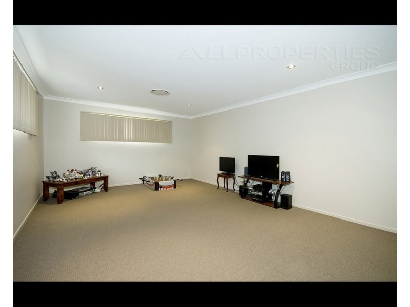5 Doulton Street, Calamvale QLD 4116