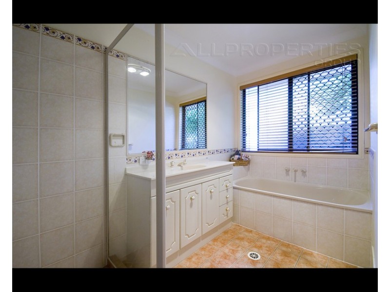 14 Buckley Dr, Drewvale QLD 4116