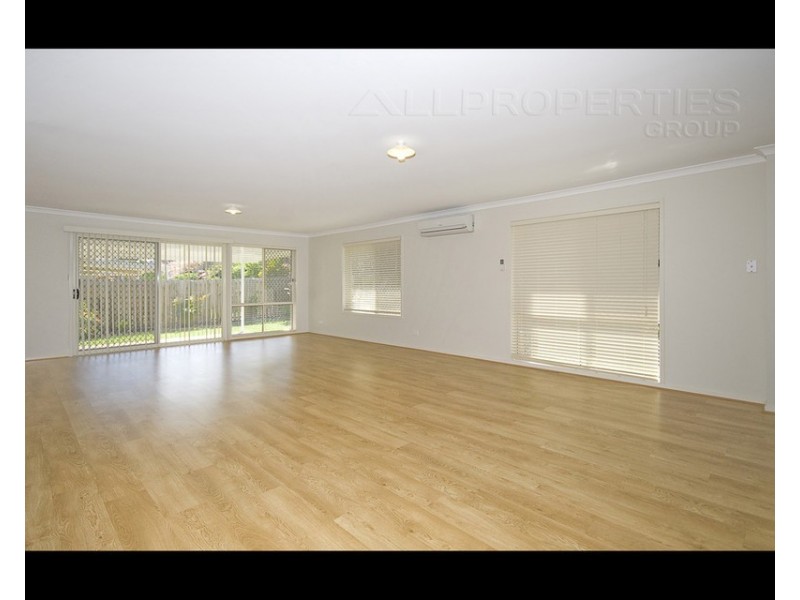 10 Cobbin Crct, Redbank Plains QLD 4301