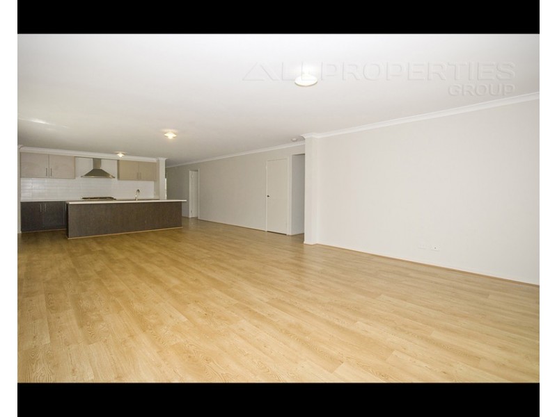 10 Cobbin Crct, Redbank Plains QLD 4301