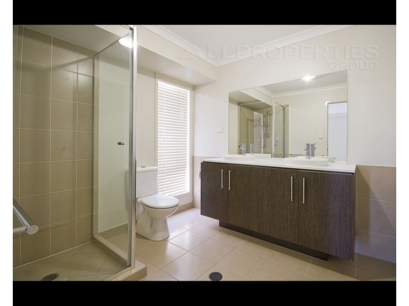 10 Cobbin Crct, Redbank Plains QLD 4301