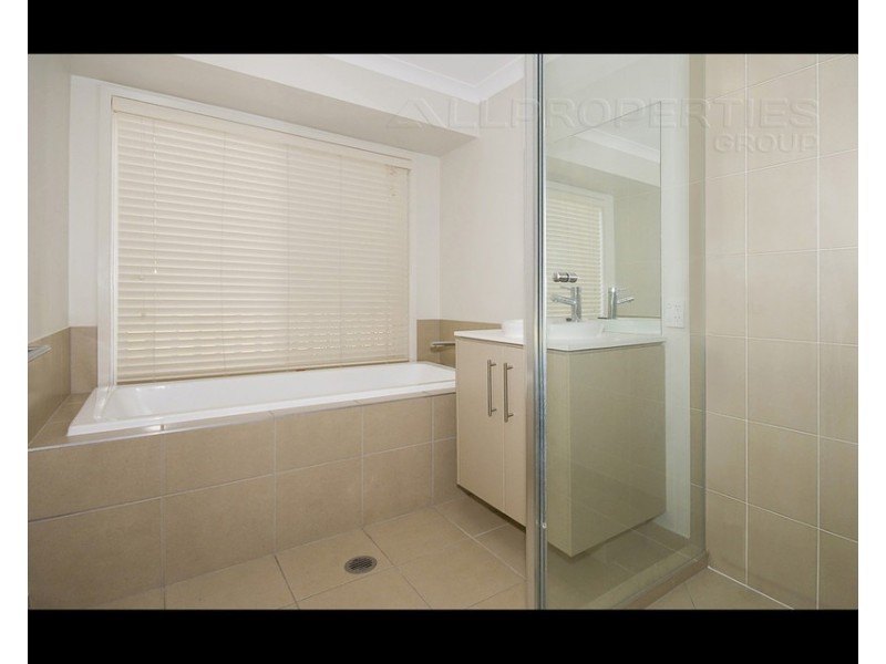 10 Cobbin Crct, Redbank Plains QLD 4301