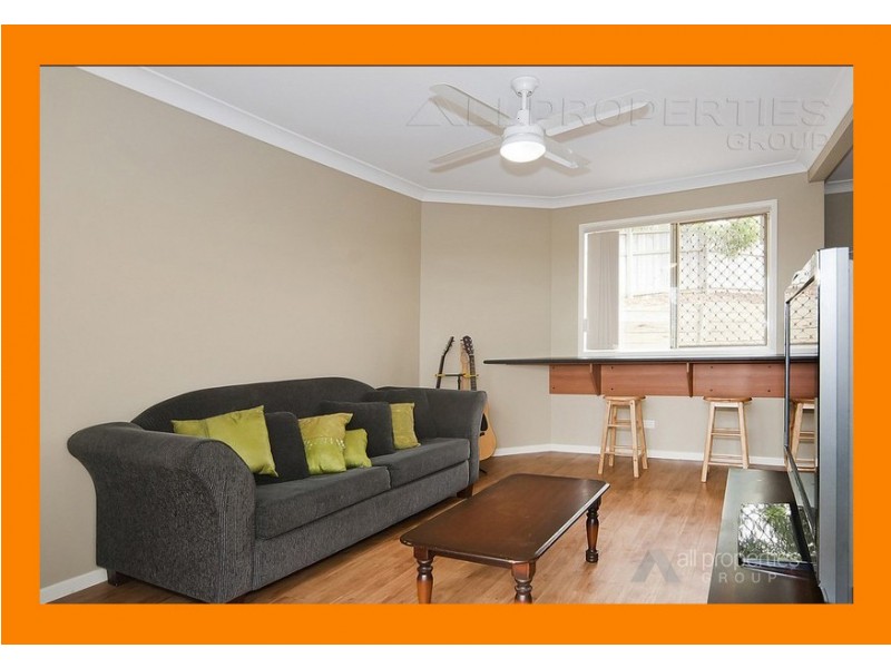 9 SAMIA CT, Regents Park QLD 4118
