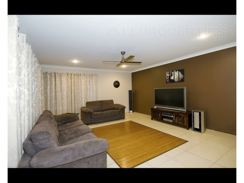 33 Waterbrooke Crct, Drewvale QLD 4116