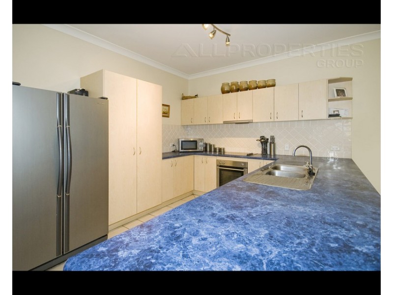 3 Burnside Place – Creekwood, Forest Lake QLD 4078