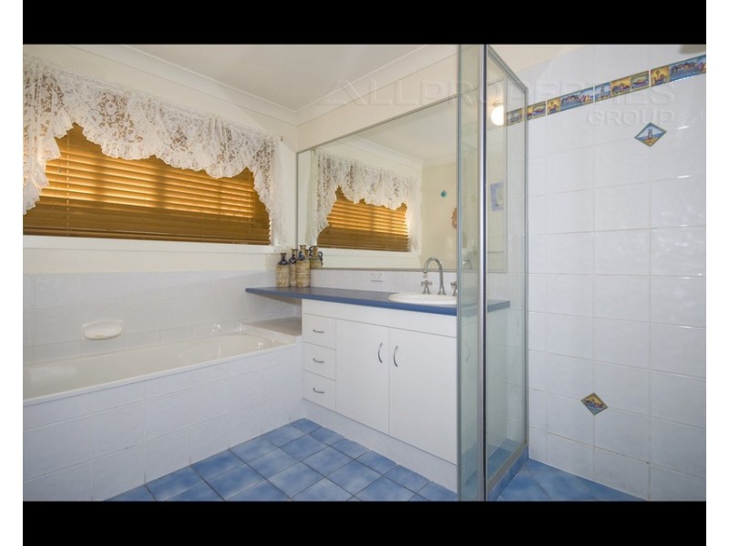 3 Burnside Place – Creekwood, Forest Lake QLD 4078