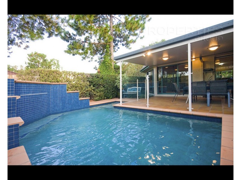 7 Lakeside Crescent, Forest Lake QLD 4078
