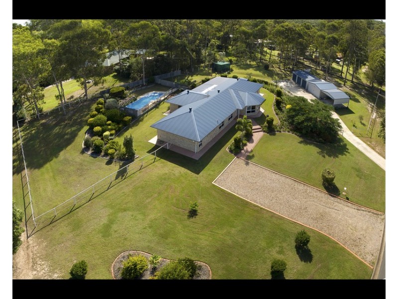 100 Lincoln Green Drive, Forestdale QLD 4118