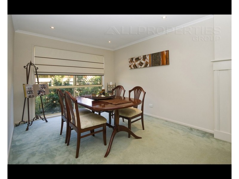 14 Moore Place, Forest Lake QLD 4078