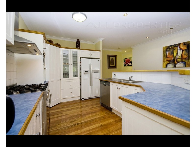 37 Paterson Place, Forest Lake QLD 4078