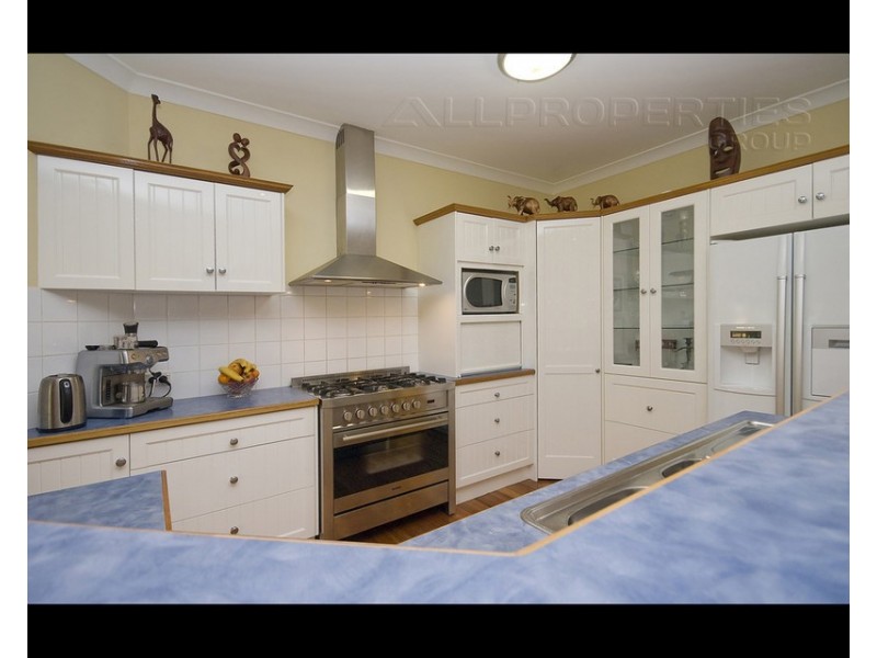 37 Paterson Place, Forest Lake QLD 4078