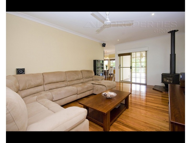 37 Paterson Place, Forest Lake QLD 4078