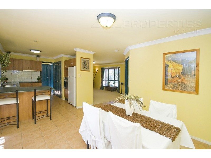 67 Leichhardt Cct, Forest Lake QLD 4078