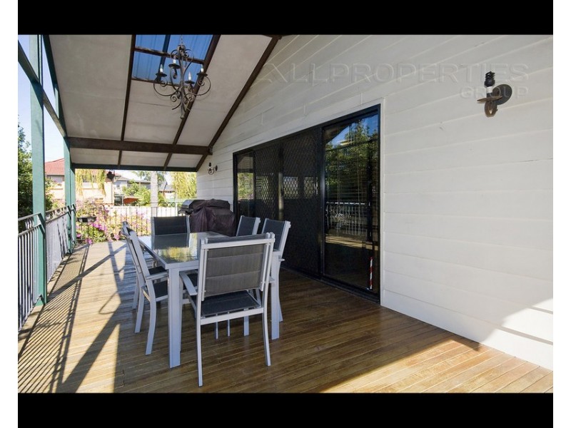40 Edinburgh Rd, Alexandra Hills QLD 4161