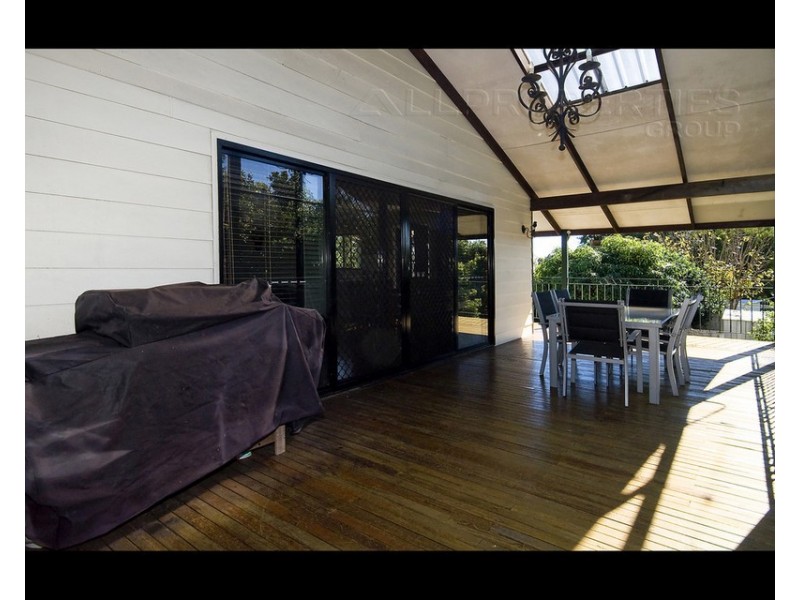 40 Edinburgh Rd, Alexandra Hills QLD 4161