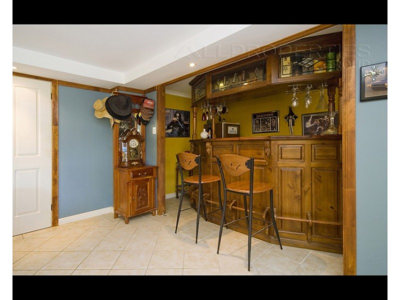 40 Edinburgh Rd, Alexandra Hills QLD 4161