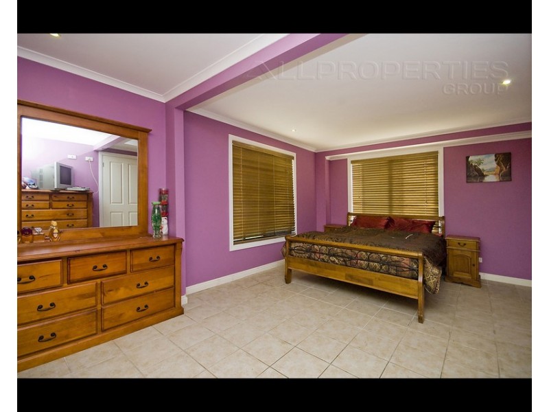 40 Edinburgh Rd, Alexandra Hills QLD 4161