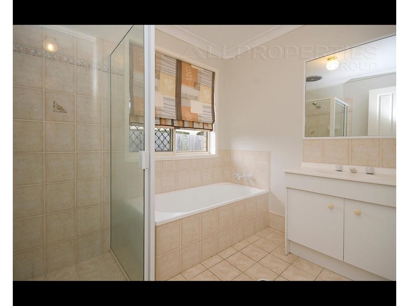 71 Mabel Street, Oxley QLD 4075