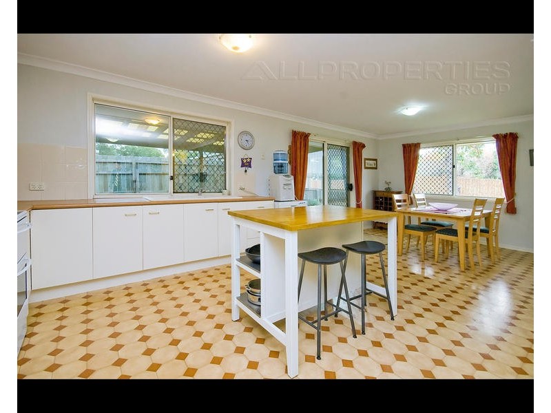71 Mabel Street, Oxley QLD 4075
