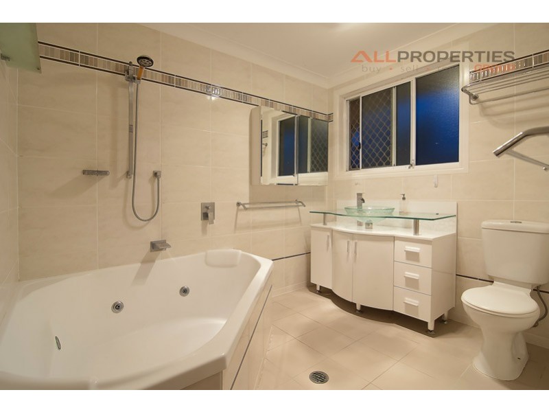 45 CIANTHUS STREET, Regents Park QLD 4118