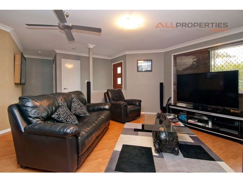 80 HALDHAM CRESCENT, Regents Park QLD 4118