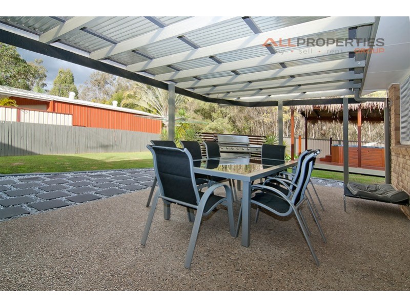 80 HALDHAM CRESCENT, Regents Park QLD 4118