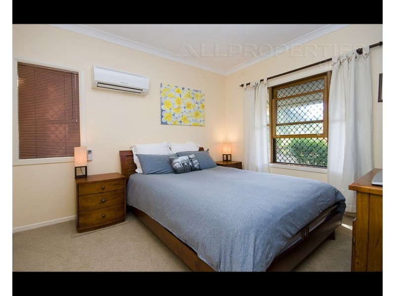 18 Babylon Place, Forest Lake QLD 4078