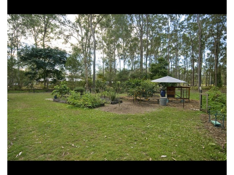 76 Esky Road, Pallara QLD 4110