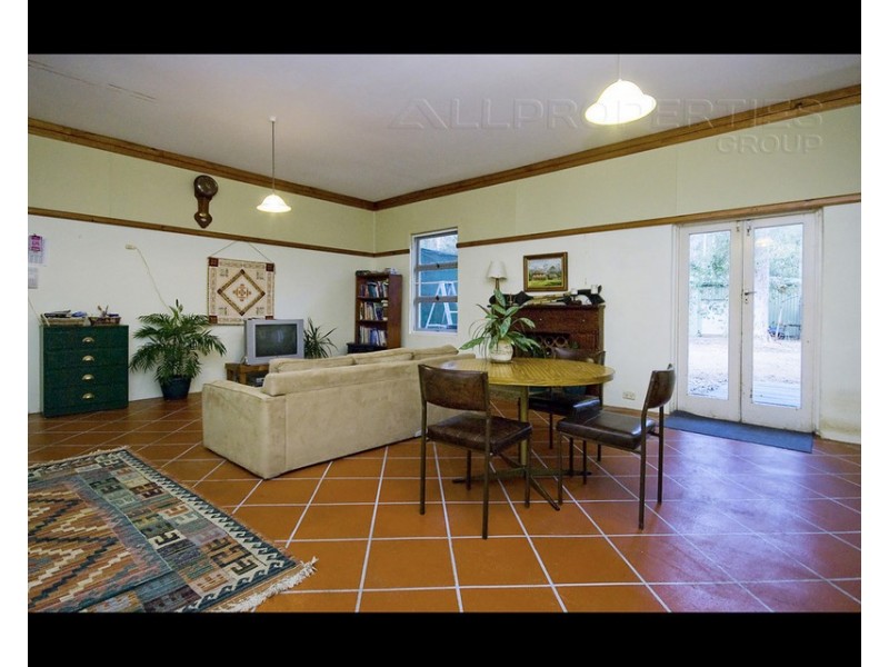 76 Esky Road, Pallara QLD 4110