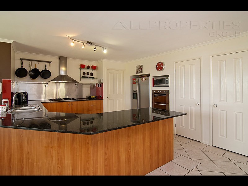 16 Burke Close, Drewvale QLD 4116
