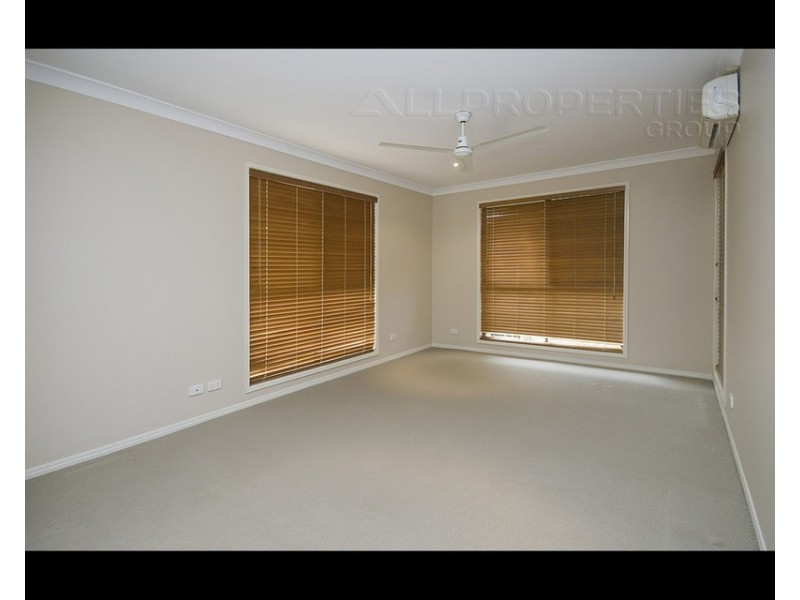 9 Scarlet Pl, Forest Lake QLD 4078