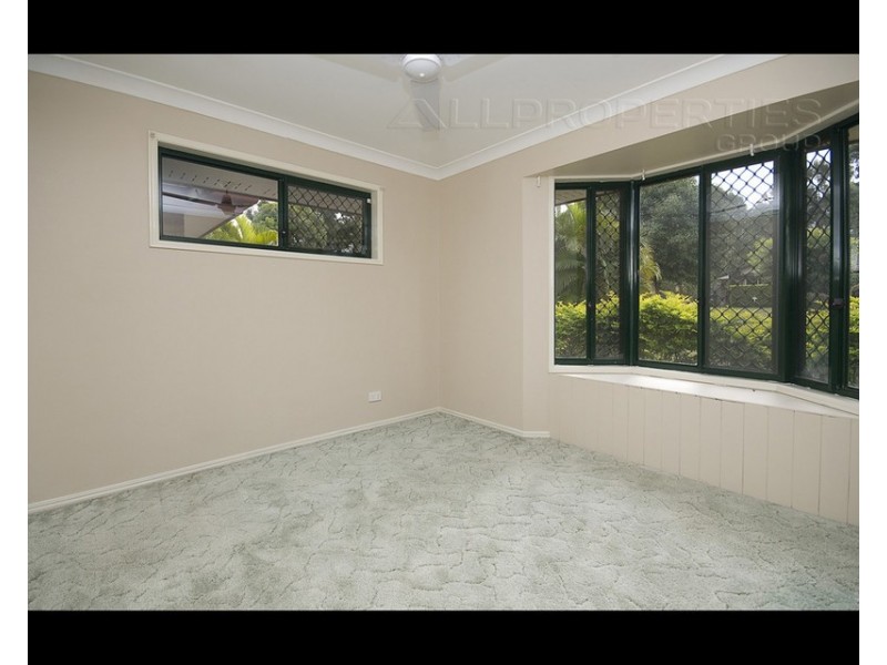 9 Scarlet Pl, Forest Lake QLD 4078