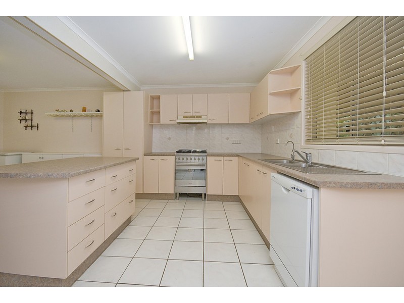 84 Begonia St, Browns Plains QLD 4118