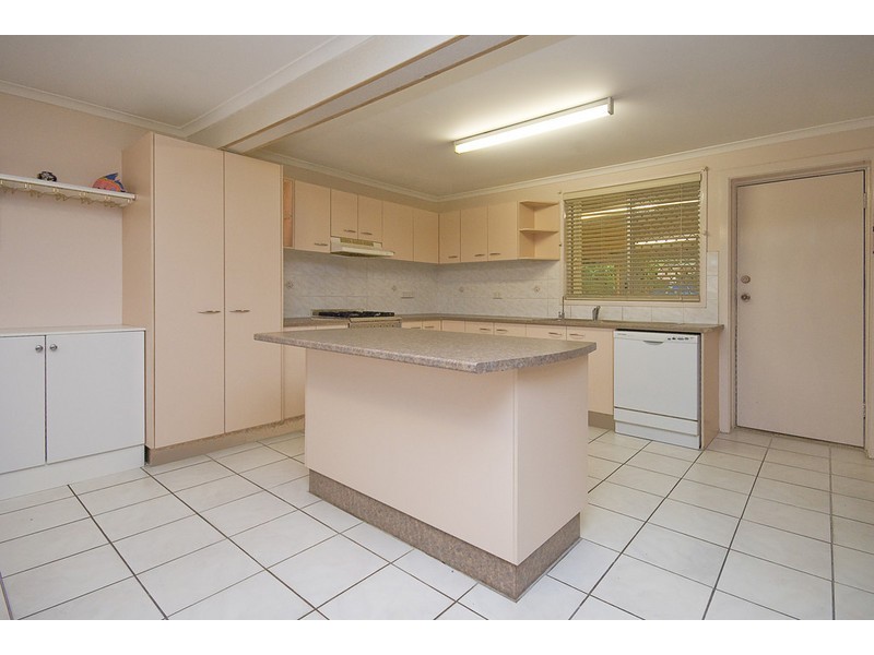 84 Begonia St, Browns Plains QLD 4118