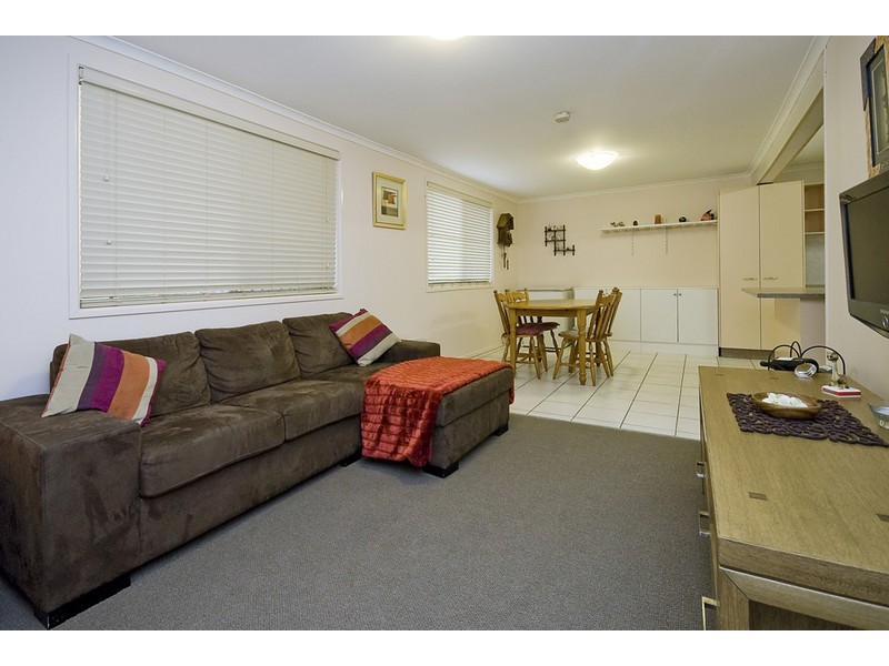 84 Begonia St, Browns Plains QLD 4118
