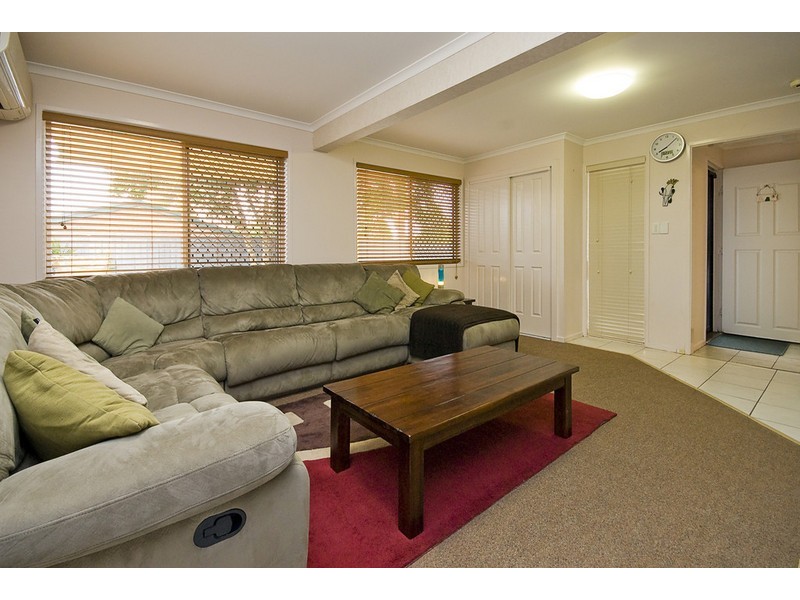 84 Begonia St, Browns Plains QLD 4118