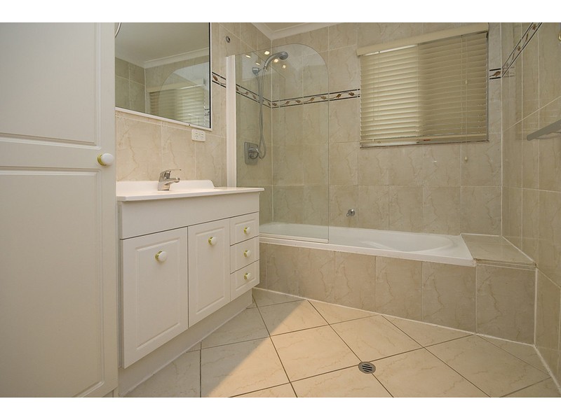 84 Begonia St, Browns Plains QLD 4118