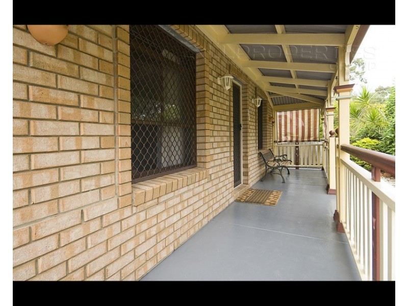 4 Queens Court, Forest Lake QLD 4078