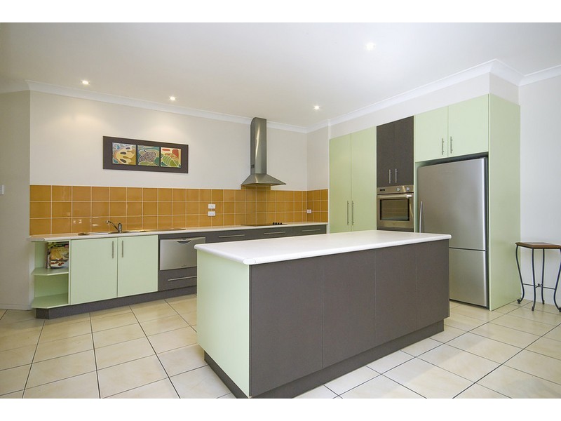 10 Randerson Street, Forest Lake QLD 4078