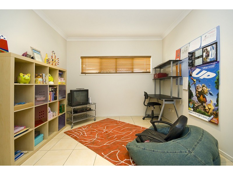 10 Randerson Street, Forest Lake QLD 4078