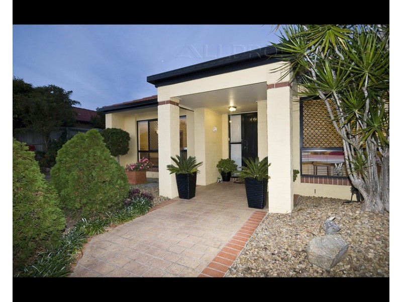 11 Glenroy Pl, Parkinson QLD 4115