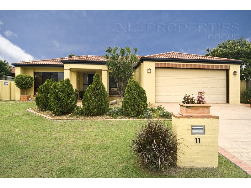 11 Glenroy Pl, Parkinson QLD 4115