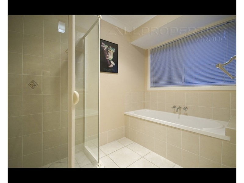 49 Kondalilla Parade – The Cascades, Forest Lake QLD 4078