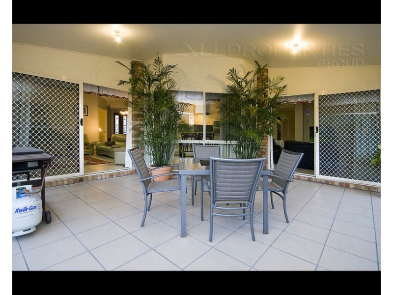 49 Kondalilla Parade – The Cascades, Forest Lake QLD 4078