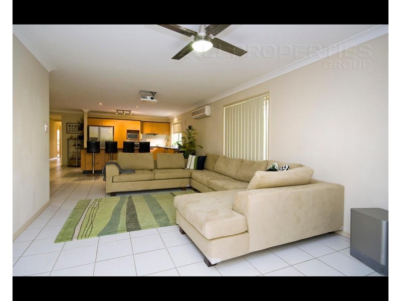 12 Cobourg Street, Forest Lake QLD 4078