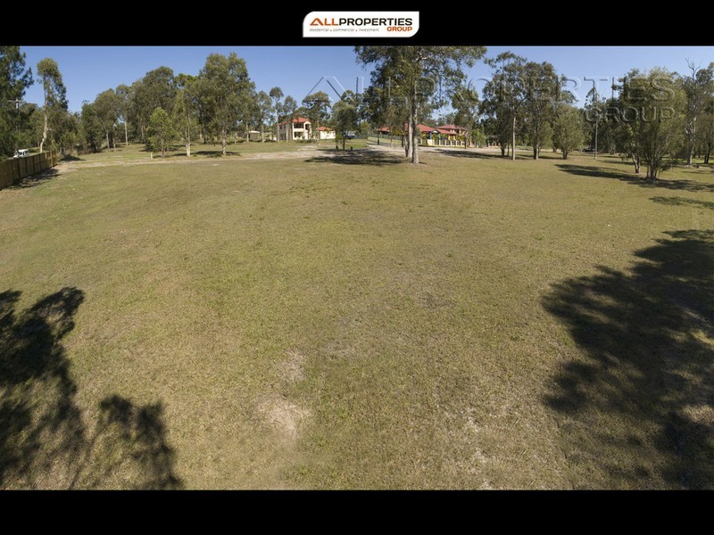 120-124 Lincoln Green Drive, Forestdale QLD 4118