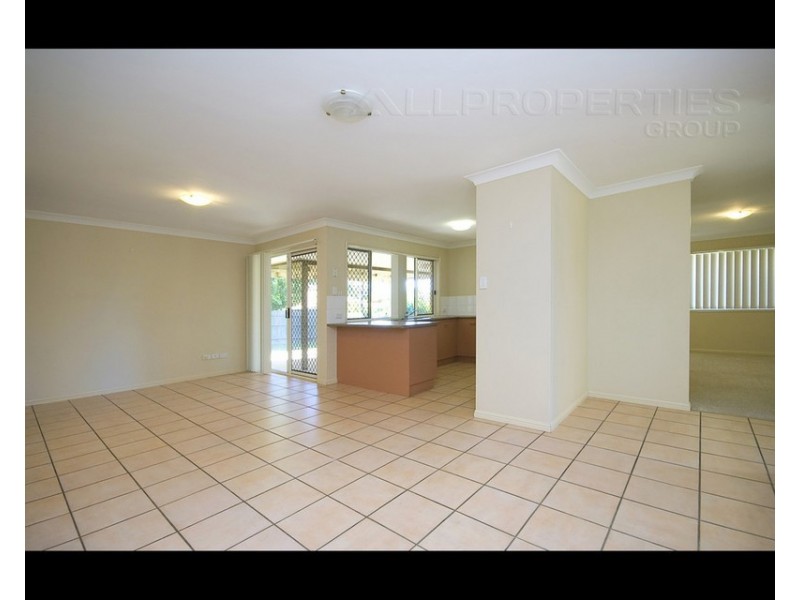 30 Killarney Street, Forest Lake QLD 4078