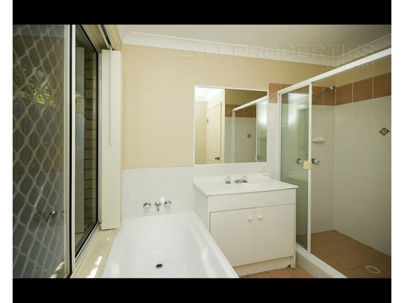 30 Killarney Street, Forest Lake QLD 4078